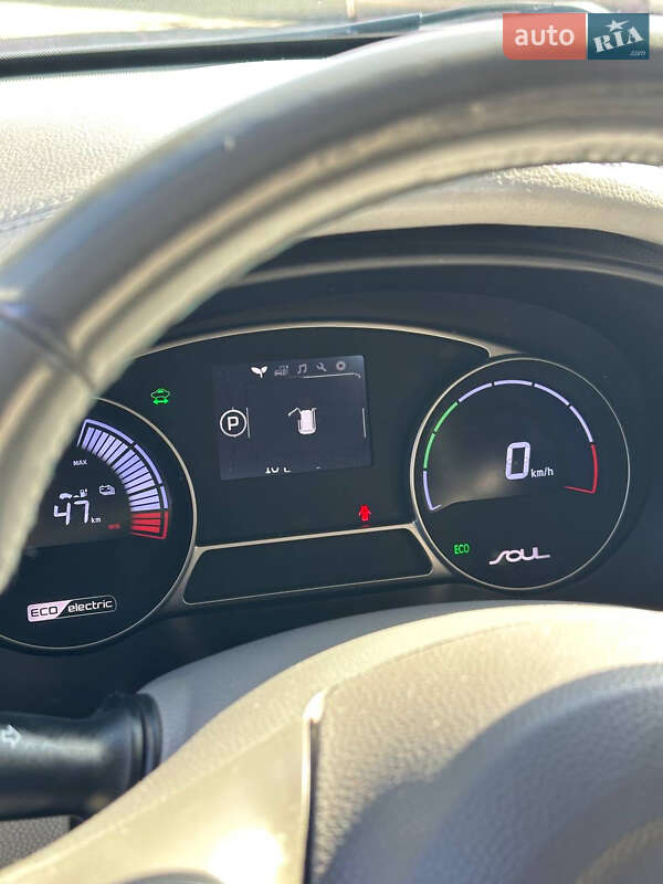 Внедорожник / Кроссовер Kia Soul 2015 в Изяславе