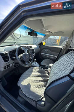 Внедорожник / Кроссовер Kia Soul 2015 в Изяславе