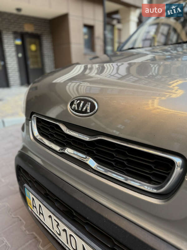 Позашляховик / Кросовер Kia Soul 2011 в Києві