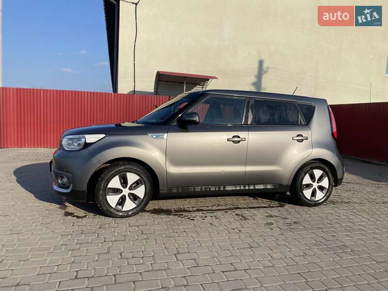 Внедорожник / Кроссовер Kia Soul 2015 в Львове