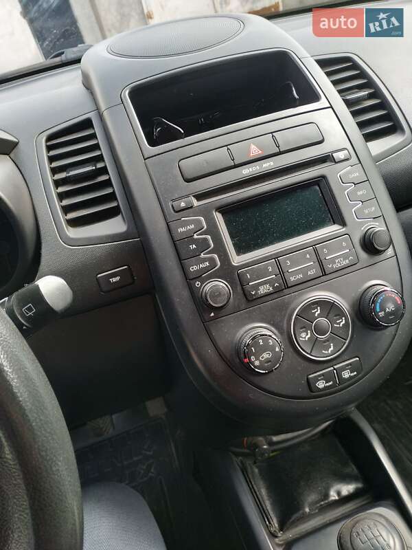 Внедорожник / Кроссовер Kia Soul 2012 в Каменском