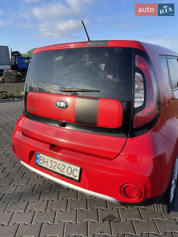 Позашляховик / Кросовер Kia Soul 2016 в Одесі