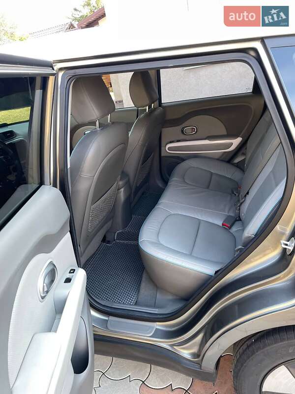 Позашляховик / Кросовер Kia Soul 2015 в Білій Церкві фото 16 Позашляховик / Кросовер Kia Soul 2015 в Білій Церкві