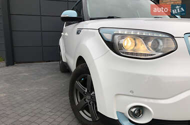 Внедорожник / Кроссовер Kia Soul 2017 в 