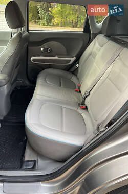 Внедорожник / Кроссовер Kia Soul 2014 в 