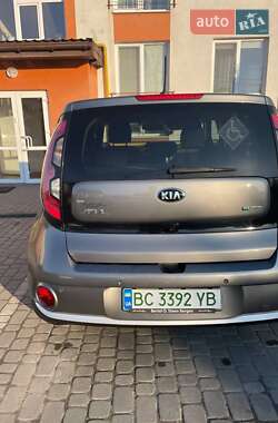 Внедорожник / Кроссовер Kia Soul 2015 в 