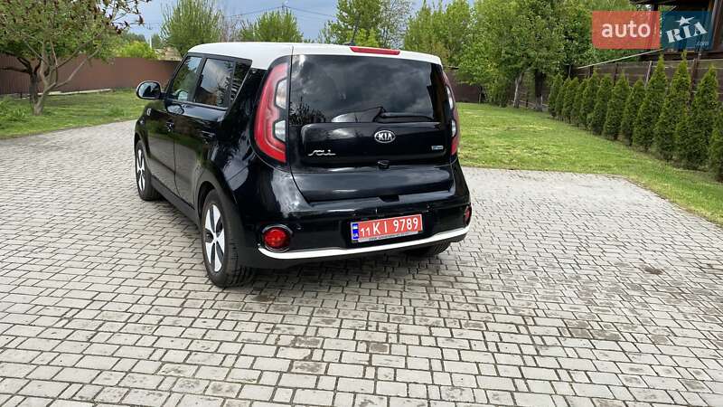 Позашляховик / Кросовер Kia Soul 2016 в Києві