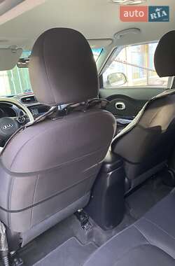 Внедорожник / Кроссовер Kia Soul 2015 в 