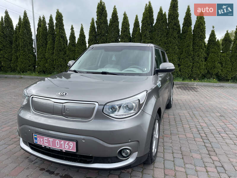 Позашляховик / Кросовер Kia Soul 2015 в Львові