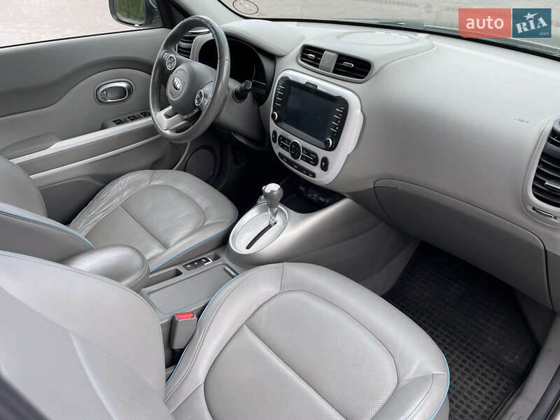 Позашляховик / Кросовер Kia Soul 2015 в Львові