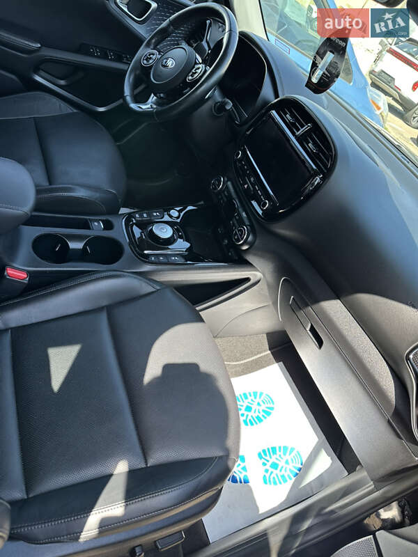 Внедорожник / Кроссовер Kia Soul 2020 в Киеве