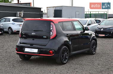 Позашляховик / Кросовер Kia Soul 2015 в 
