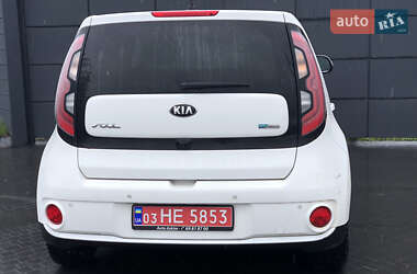 Внедорожник / Кроссовер Kia Soul 2016 в 