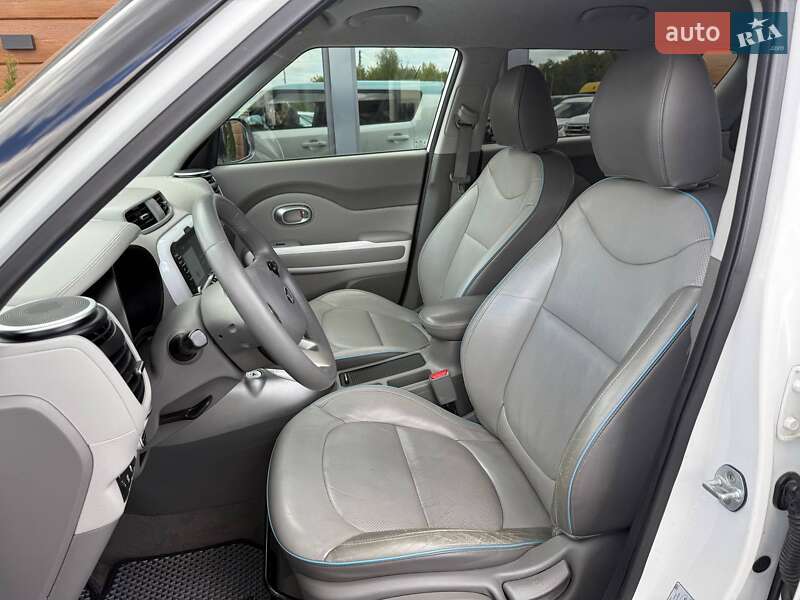 Позашляховик / Кросовер Kia Soul 2014 в Рівному
