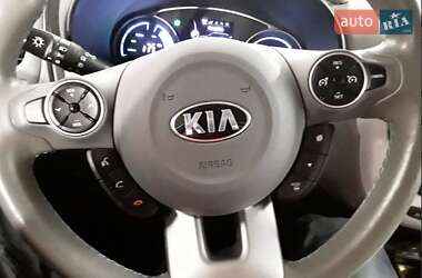 Позашляховик / Кросовер Kia Soul 2017 в 