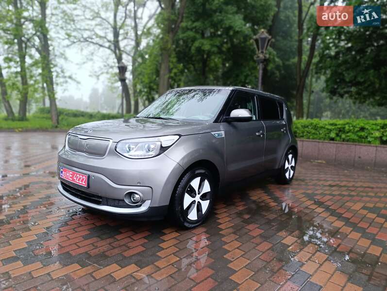 Внедорожник / Кроссовер Kia Soul 2015 в 