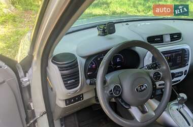 Внедорожник / Кроссовер Kia Soul 2016 в 