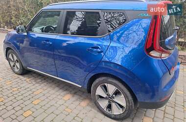 Позашляховик / Кросовер Kia Soul 2021 в 