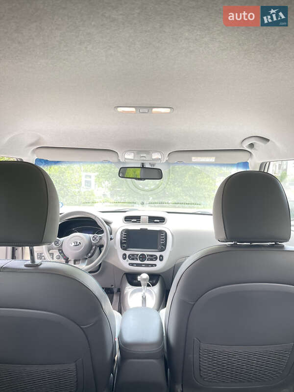 Позашляховик / Кросовер Kia Soul 2015 в Львові