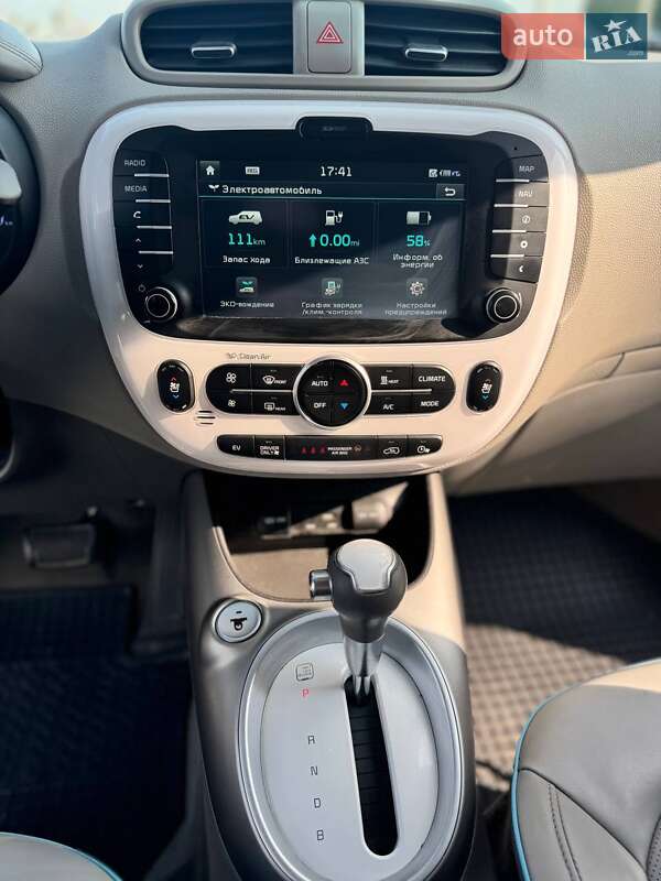 Позашляховик / Кросовер Kia Soul 2015 в Львові