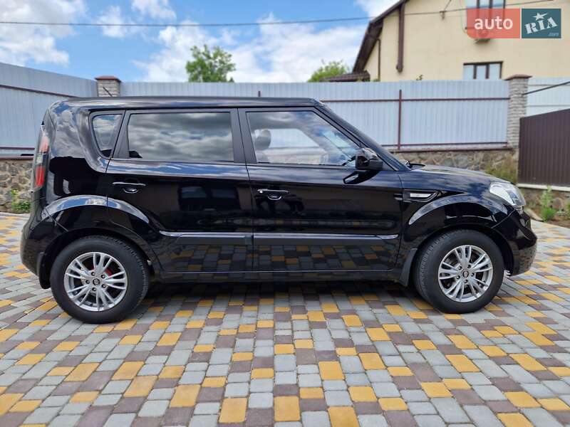 Позашляховик / Кросовер Kia Soul 2010 в Вінниці