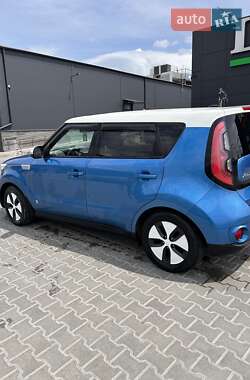 Внедорожник / Кроссовер Kia Soul 2015 в 