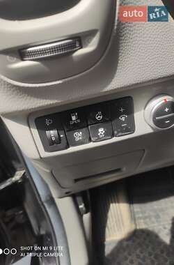 Позашляховик / Кросовер Kia Soul 2014 в 