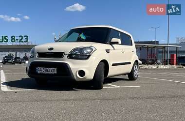 Позашляховик / Кросовер Kia Soul 2012 в Києві