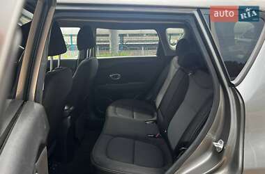 Внедорожник / Кроссовер Kia Soul 2018 в 