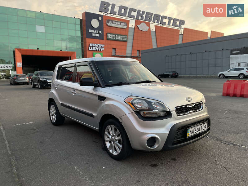 Внедорожник / Кроссовер Kia Soul 2011 в 