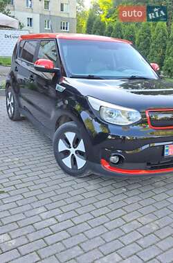Внедорожник / Кроссовер Kia Soul 2016 в Каменец-Подольском