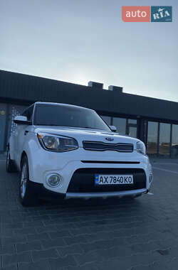 Внедорожник / Кроссовер Kia Soul 2016 в 