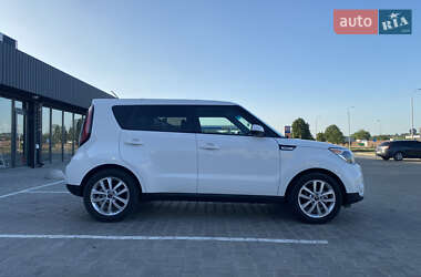 Внедорожник / Кроссовер Kia Soul 2016 в 