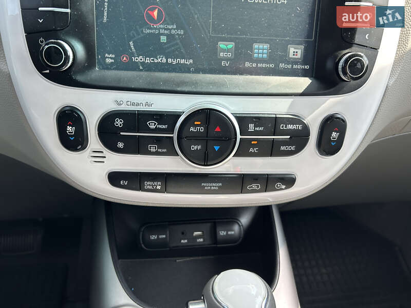Внедорожник / Кроссовер Kia Soul 2016 в Киеве