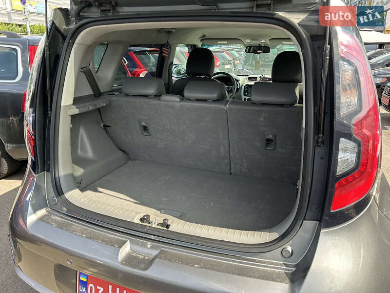 Внедорожник / Кроссовер Kia Soul 2016 в Киеве