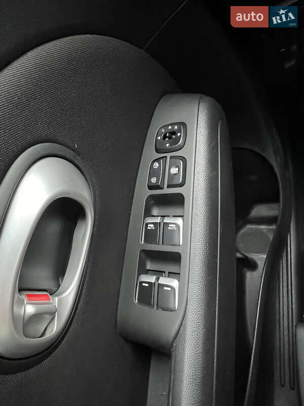 Внедорожник / Кроссовер Kia Soul 2017 в Ровно