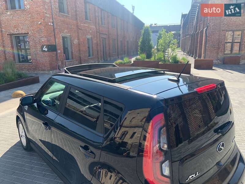 Внедорожник / Кроссовер Kia Soul 2015 в Львове фото 2 Внедорожник / Кроссовер Kia Soul 2015 в Львове