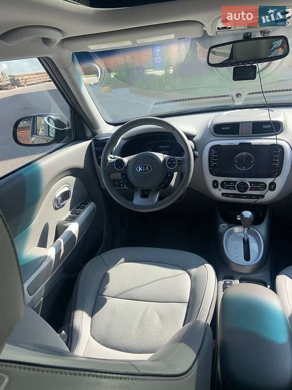 Внедорожник / Кроссовер Kia Soul 2015 в Львове фото 27 Внедорожник / Кроссовер Kia Soul 2015 в Львове