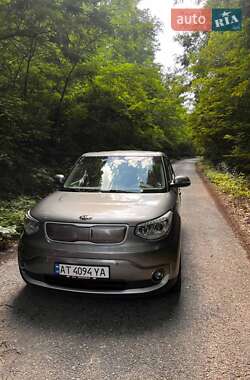 Позашляховик / Кросовер Kia Soul 2015 в Івано-Франківську