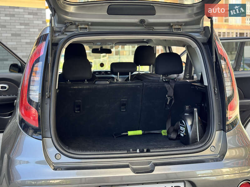 Позашляховик / Кросовер Kia Soul 2017 в Житомирі