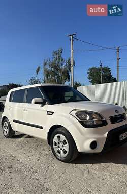 Позашляховик / Кросовер Kia Soul 2011 в Новомосковську