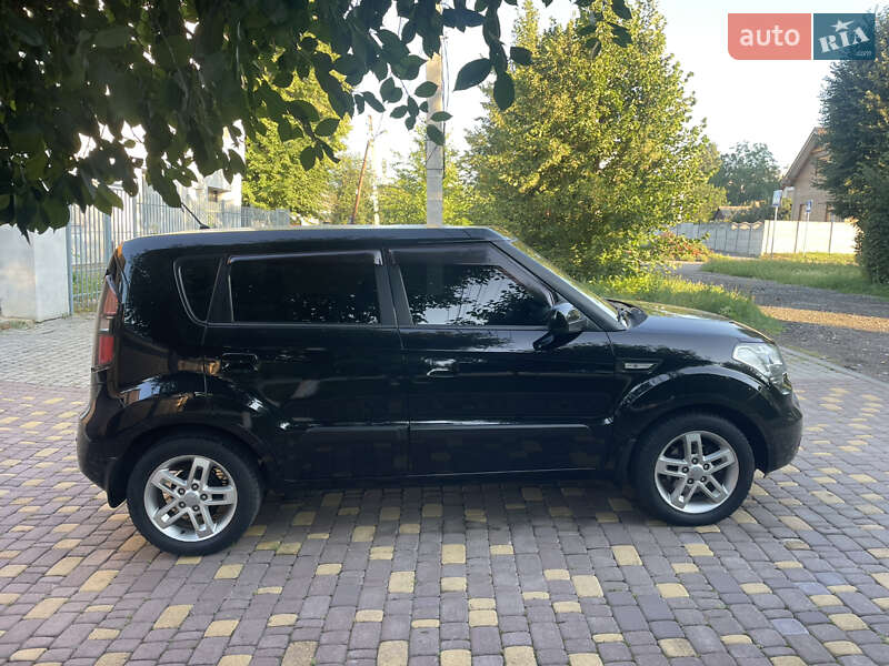 Позашляховик / Кросовер Kia Soul 2010 в Харкові фото 34 Позашляховик / Кросовер Kia Soul 2010 в Харкові