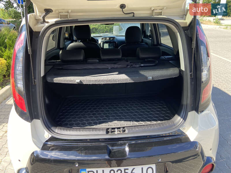Позашляховик / Кросовер Kia Soul 2014 в Одесі фото 26 Позашляховик / Кросовер Kia Soul 2014 в Одесі