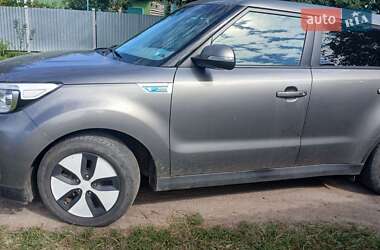 Внедорожник / Кроссовер Kia Soul 2015 в Ровно