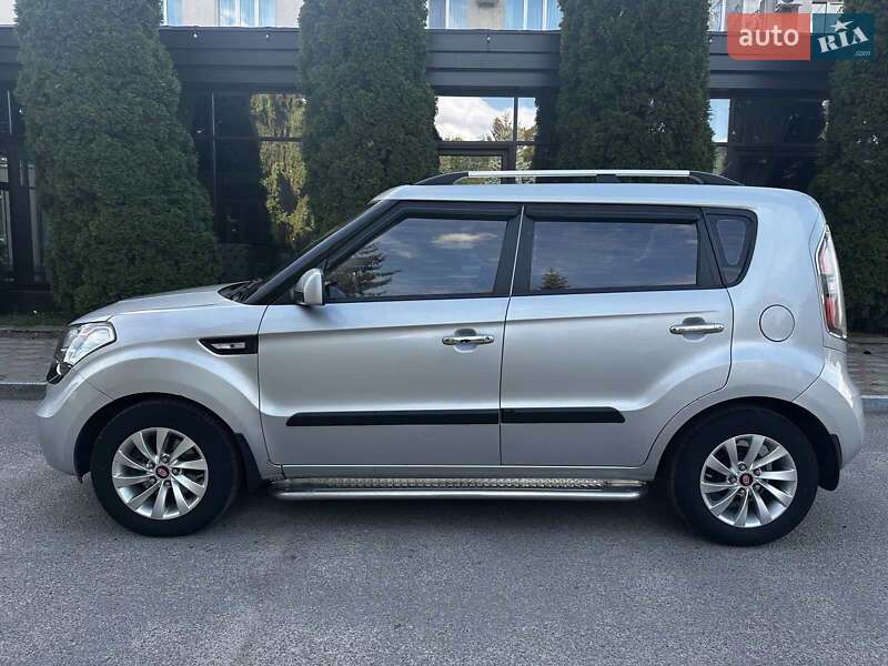 Внедорожник / Кроссовер Kia Soul 2010 в Краснограде