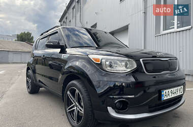Позашляховик / Кросовер Kia Soul 2016 в Києві