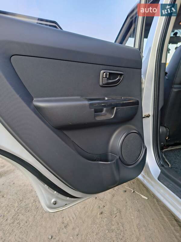 Внедорожник / Кроссовер Kia Soul 2011 в Конотопе фото 10 Внедорожник / Кроссовер Kia Soul 2011 в Конотопе