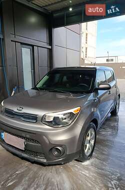 Внедорожник / Кроссовер Kia Soul 2017 в Киеве