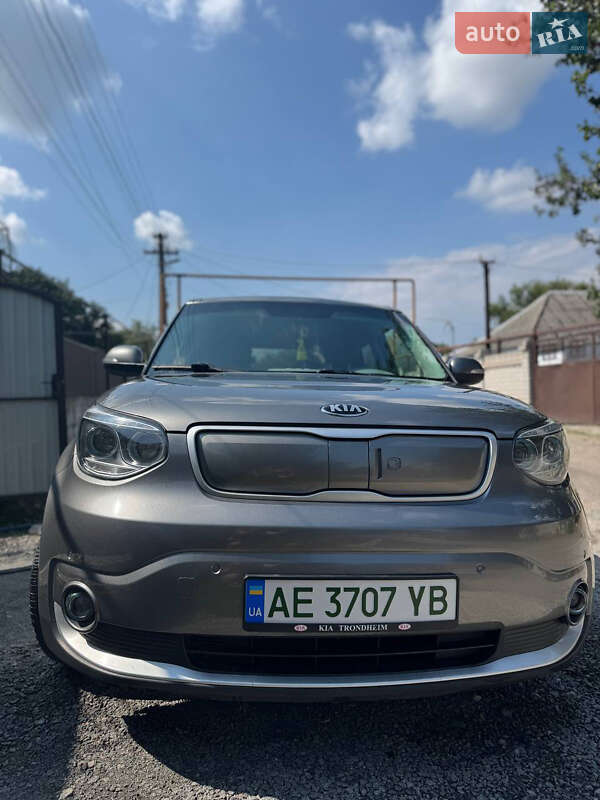 Позашляховик / Кросовер Kia Soul 2014 в Дніпрі