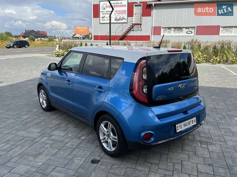 Внедорожник / Кроссовер Kia Soul 2015 в Луцке
